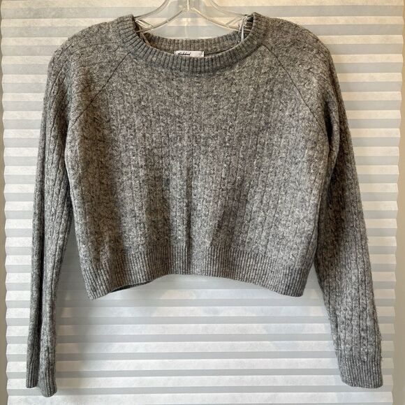 Subdued Cable Knit Crop Sweatshirt long sleeve, crew neck, size US 6, Wool blend - Picture 1 of 5